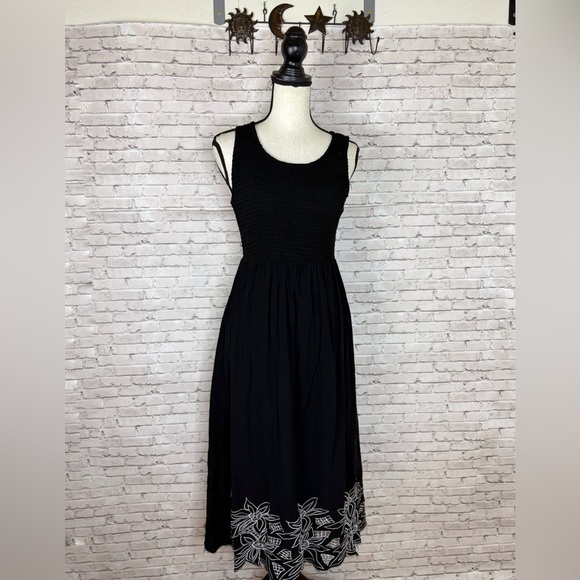 Vintage Dresses & Skirts - Vintage Jane Ashley Black Smocked Floral hem Maxi Dress